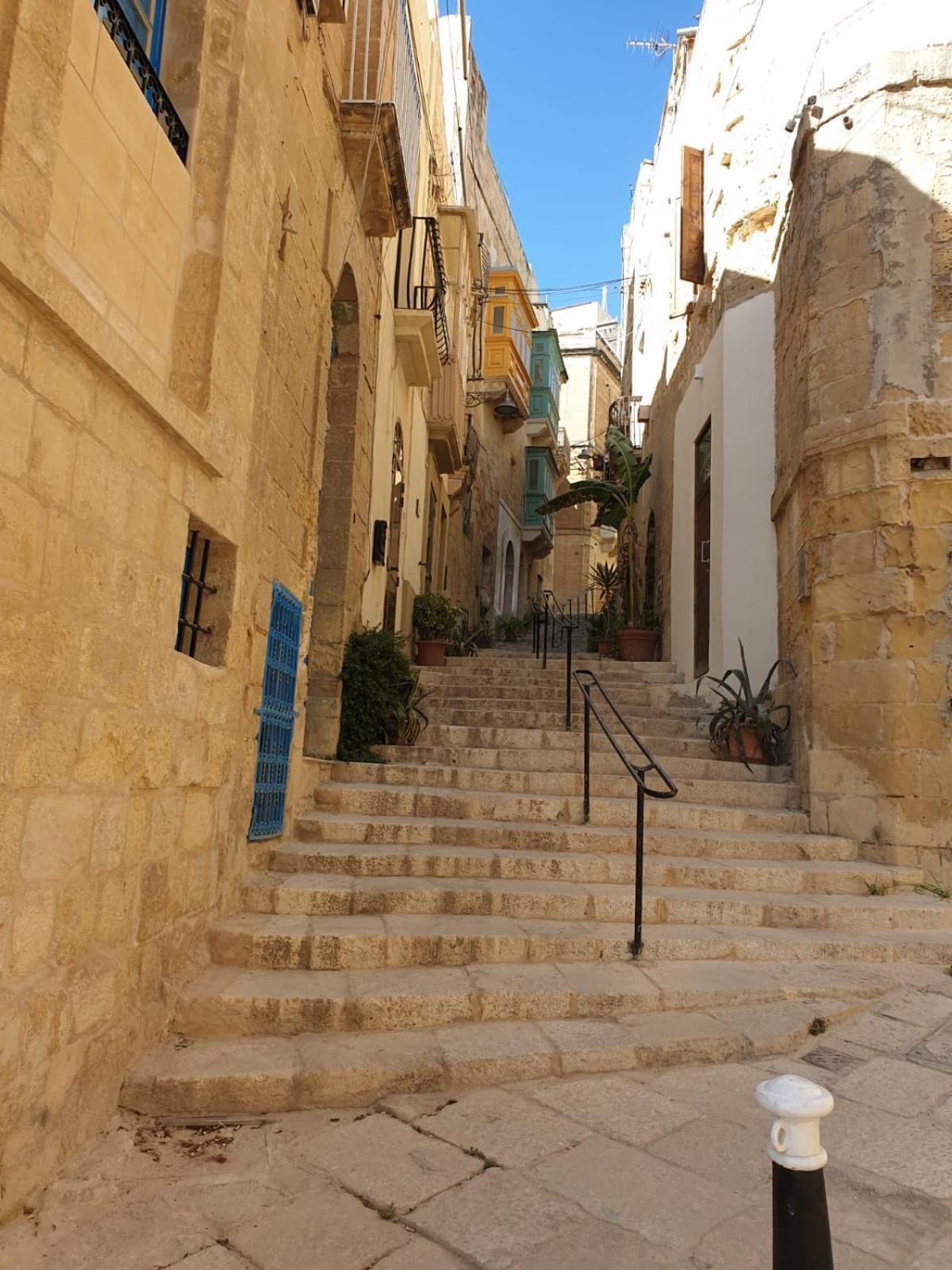 Tifkira Villa Birgu Luaran gambar